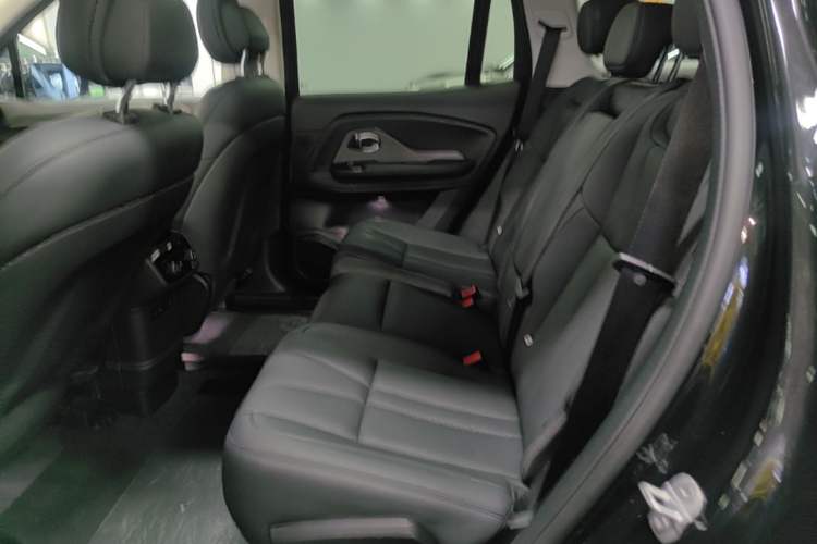 Used Nio ES8 2018 355 km Base Version 7-Seater Edition Left Rear Seat