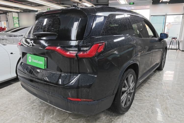 Used Nio ES8 2018 355 km Base Version 6-Seater Edition Rear Right 45 Deg