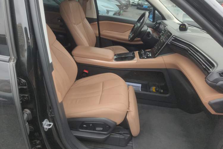 Used Nio ES8 2018 Founder Edition Right Front Seat