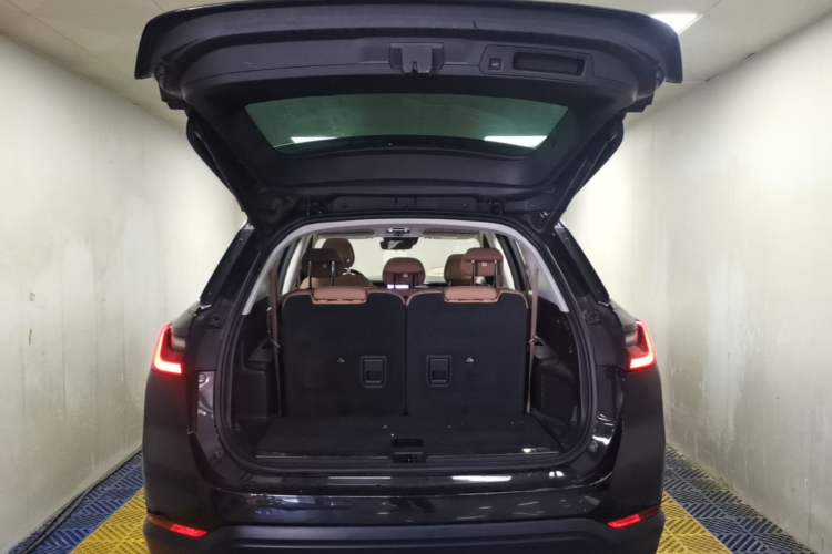 Used Nio ES8 2018 Founder Edition Trunk
