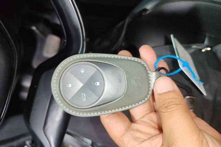 Used Nio ES8 2018 Founder Edition Vehicle Key