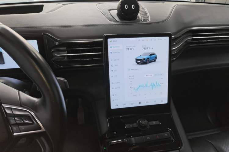 Used Nio ES8 2018 Founder Edition Audio And AC Panel