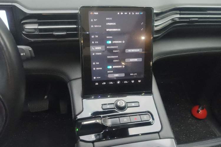 Used Nio ES8 2018 355 km Base Version 7-Seater Edition Audio And AC Panel