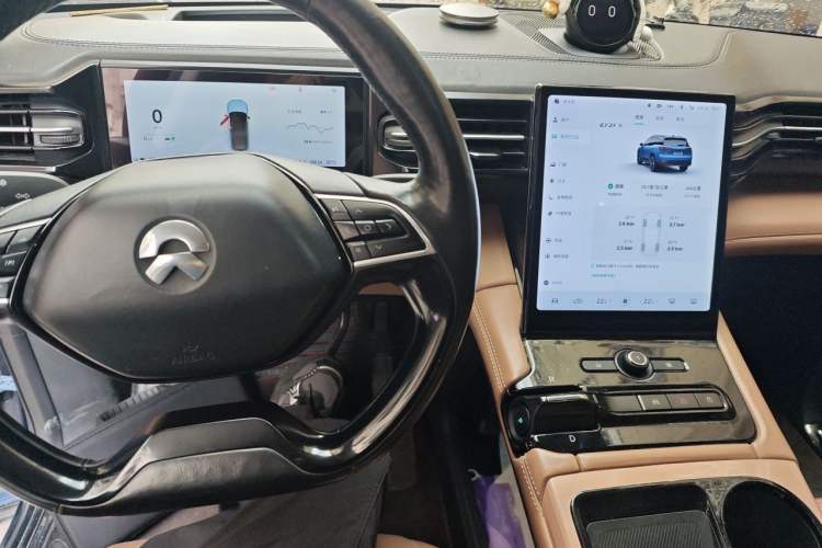 Used Nio ES8 2018 Founder Edition Audio And AC Panel