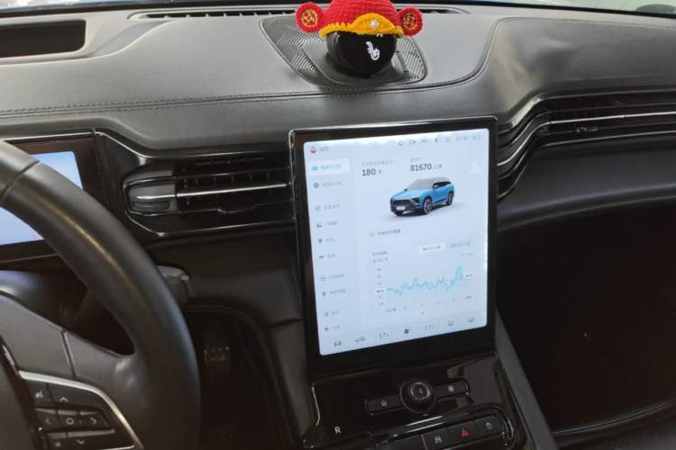 Used Nio ES8 2018 355 km Base Version 7-Seater Edition Audio And AC Panel