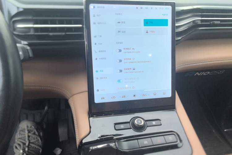 Used Nio ES8 2018 355 km Base Version 6-Seater Edition Audio And AC Panel