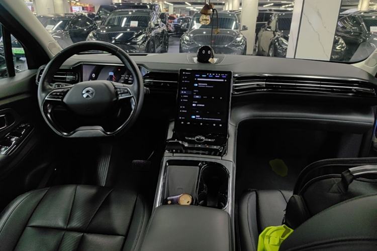 Used Nio ES8 2018 355 km Base Version 7-Seater Edition Center Console