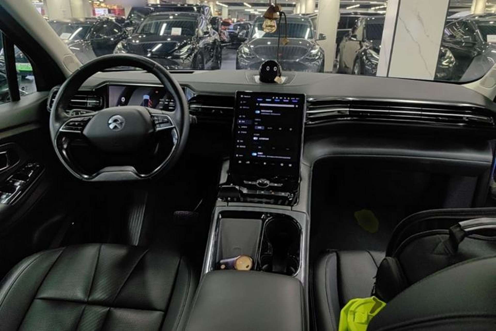 Used Nio ES8 2018 355 km Base Version 7-Seater Edition Center Console
