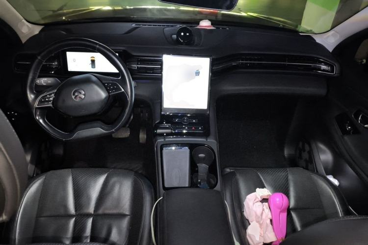 Used Nio ES8 2018 355 km Base Version 6-Seater Edition Center Console