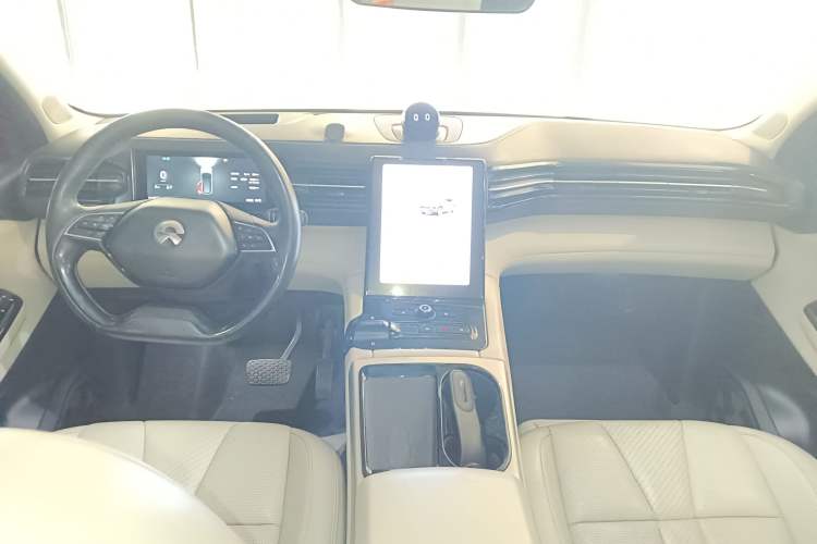 Used Nio ES8 2018 355 km Base Version 7-Seater Edition Center Console