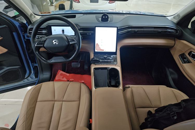 Used Nio ES8 2018 Founder Edition Center Console