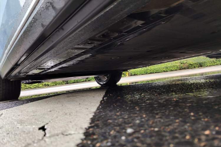 Used Nio ES8 2018 Founder Edition Chassis Front Right
