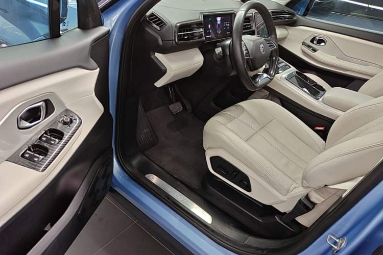 Used Nio ES8 2018 355 km Base Version 7-Seater Edition Driver Seat