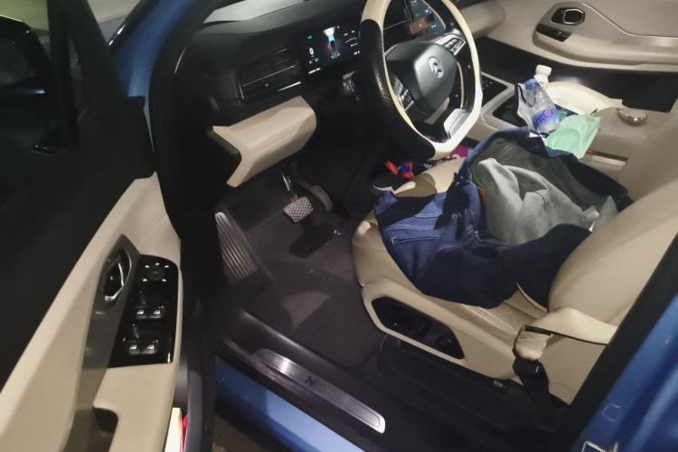 Used Nio ES8 2018 355 km Base Version 7-Seater Edition Driver Seat