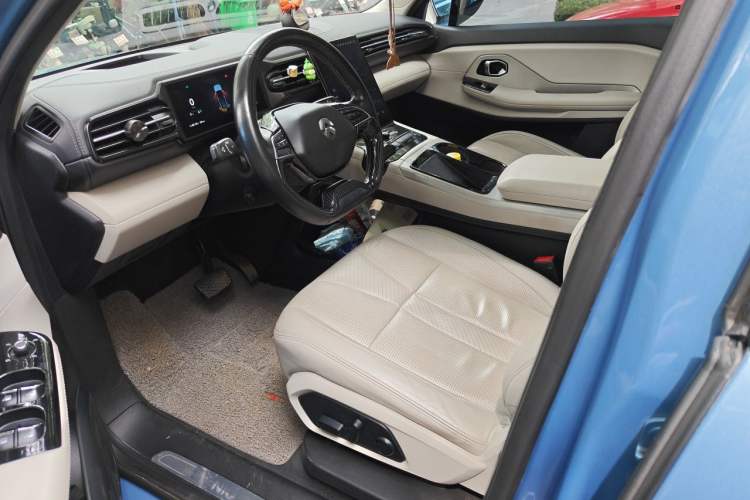 Used Nio ES8 2018 355 km Base Version 7-Seater Edition Driver Seat