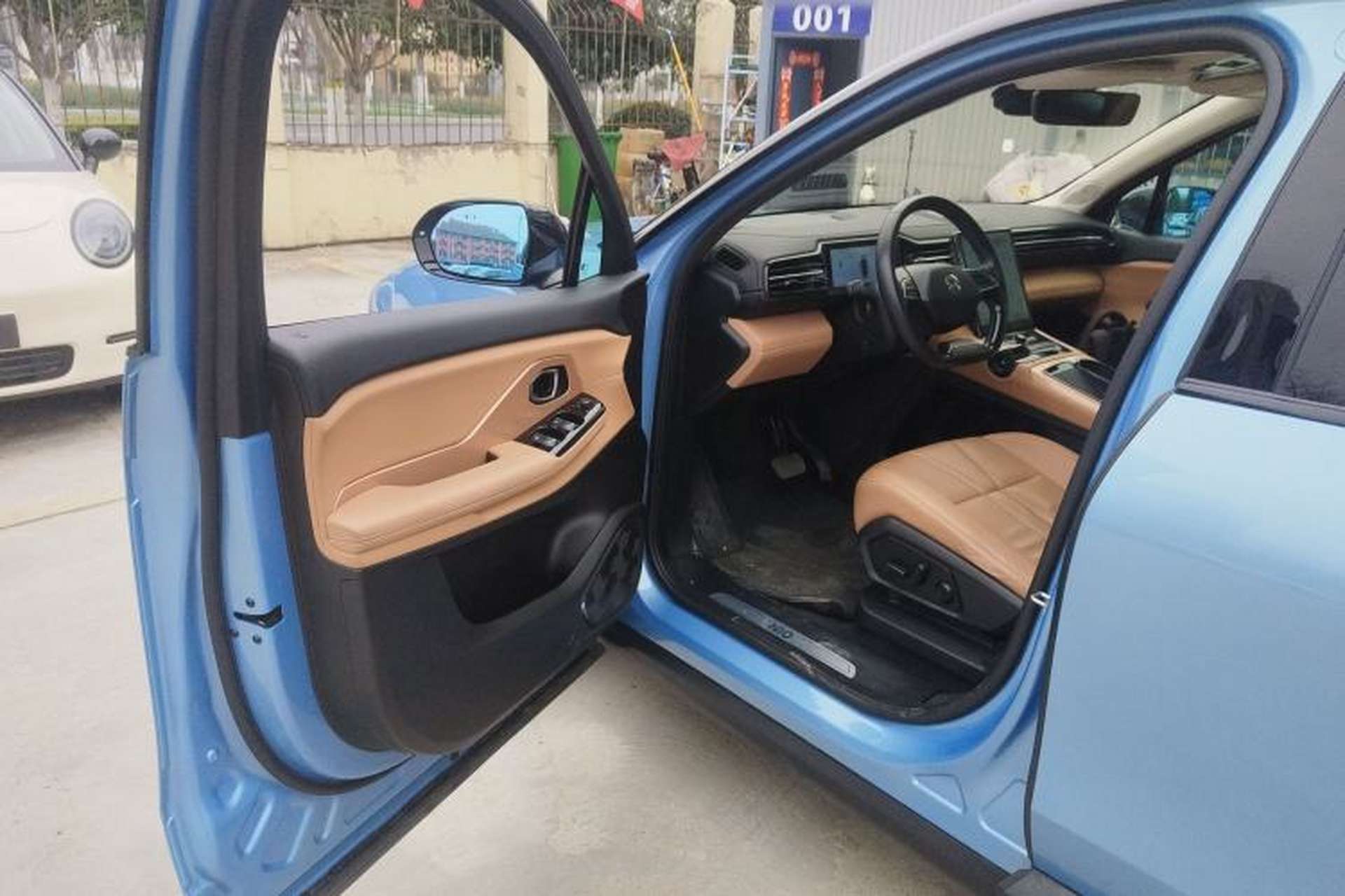 Used Nio ES8 2018 355 km Base Version 7-Seater Edition Driver Seat