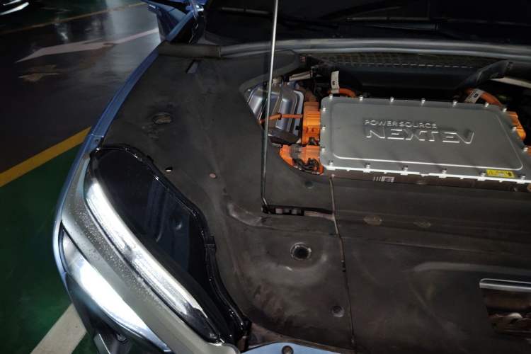 Used Nio ES8 2018 Founder Edition Engine Bay Right