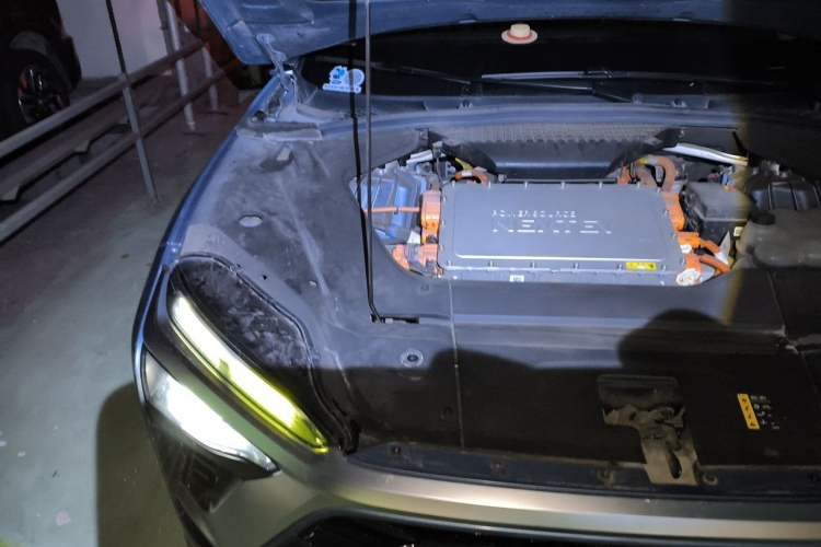 Used Nio ES8 2018 355 km Base Version 6-Seater Edition Engine Bay Right