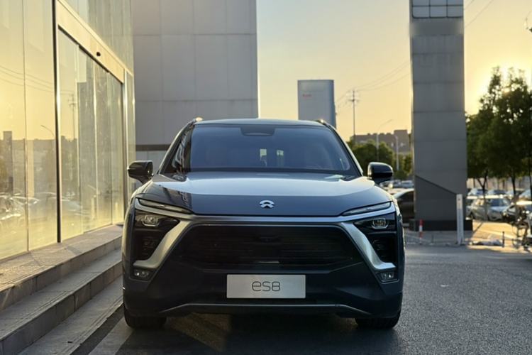 Used Nio ES8 2018 355 km Base Version 7-Seater Edition Exterior 1