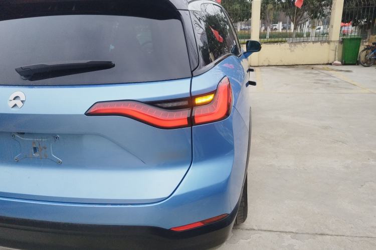 Used Nio ES8 2018 355 km Base Version 7-Seater Edition Exterior 3