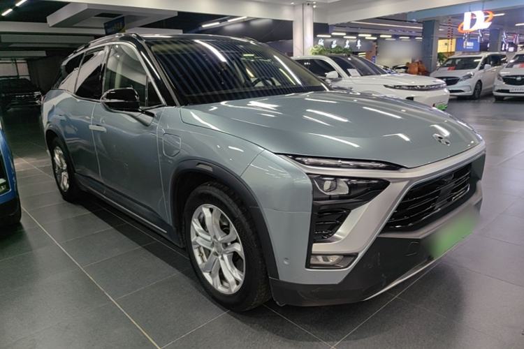 Used Nio ES8 2018 355 km Base Version 7-Seater Edition Front Right 45 Deg