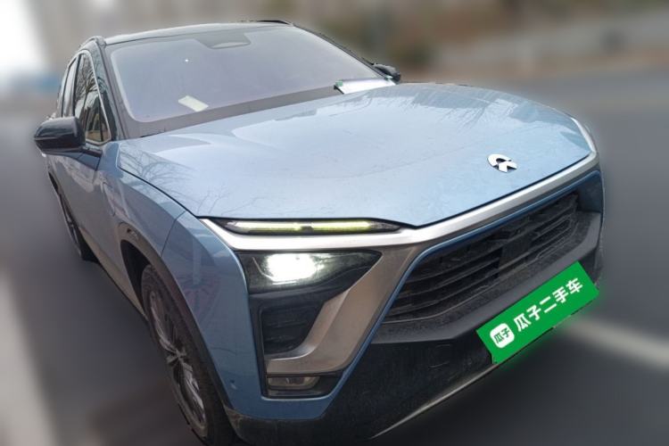 Used Nio ES8 2018 355 km Base Version 6-Seater Edition Front Right 45 Deg