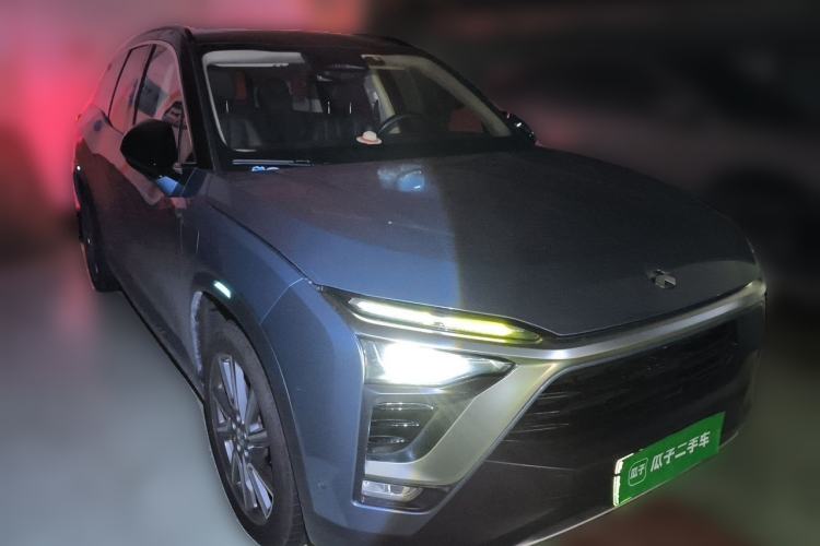 Used Nio ES8 2018 355 km Base Version 6-Seater Edition Front Right 45 Deg