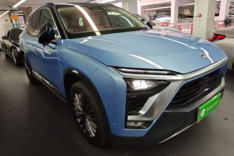 Used Nio ES8 2018 355 km Base Version 7-Seater Edition Front Right 45 Deg
