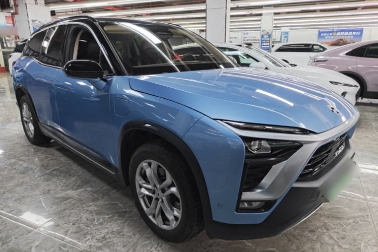 Used Nio ES8 2018 355 km Base Version 7-Seater Edition Front Right 45 Deg