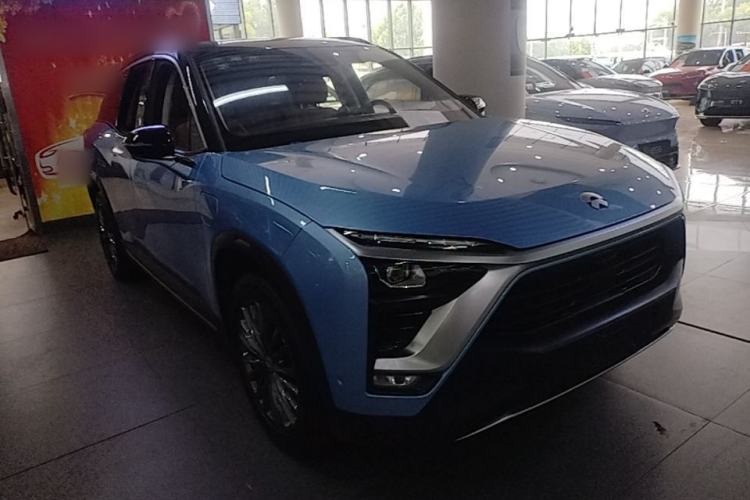 Used Nio ES8 2018 355 km Base Version 6-Seater Edition Front Right 45 Deg