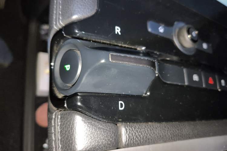 Used Nio ES8 2018 355 km Base Version 6-Seater Edition Gear Lever