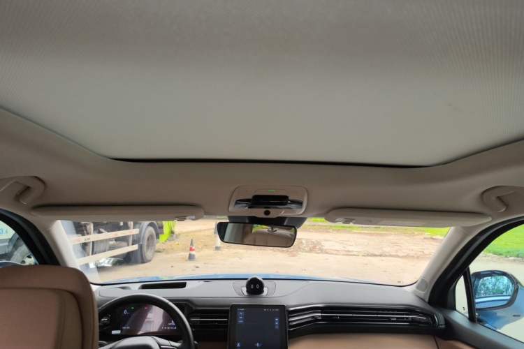 Used Nio ES8 2018 355 km Base Version 7-Seater Edition Headliner