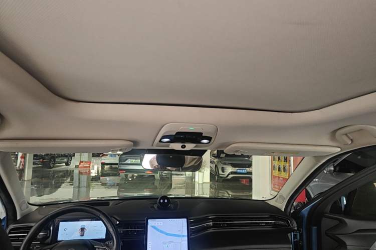Used Nio ES8 2018 Founder Edition Headliner