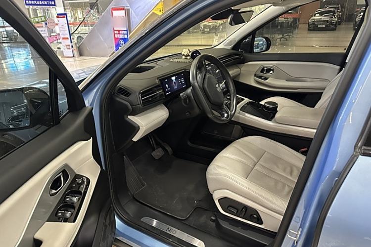 Used Nio ES8 2018 Founder Edition Interior 10