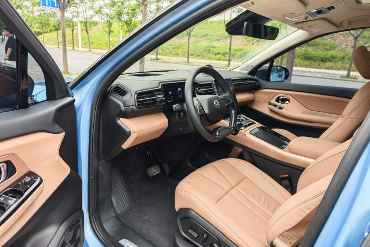 Used Nio ES8 2018 355 km Base Version 7-Seater Edition Interior 2