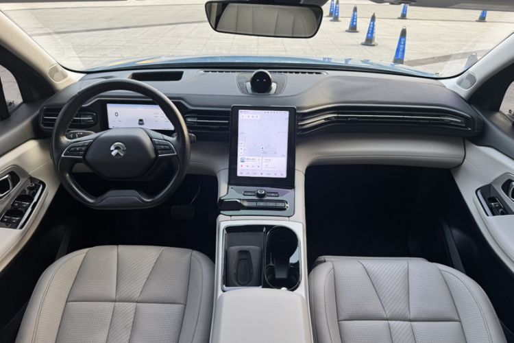 Used Nio ES8 2018 Founder Edition Interior 4