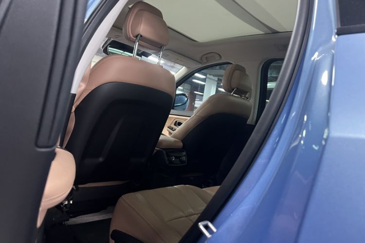 Used Nio ES8 2018 355 km Base Version 7-Seater Edition Interior 4