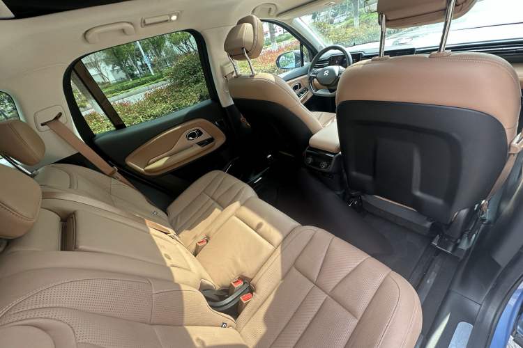 Used Nio ES8 2018 355 km Base Version 7-Seater Edition Interior 5