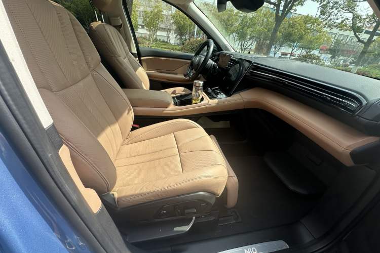 Used Nio ES8 2018 355 km Base Version 7-Seater Edition Interior 7