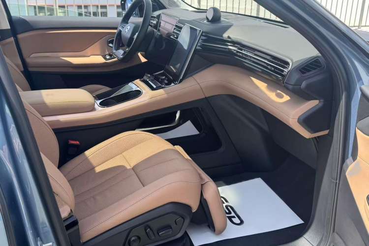 Used Nio ES8 2018 355 km Base Version 6-Seater Edition Interior 8
