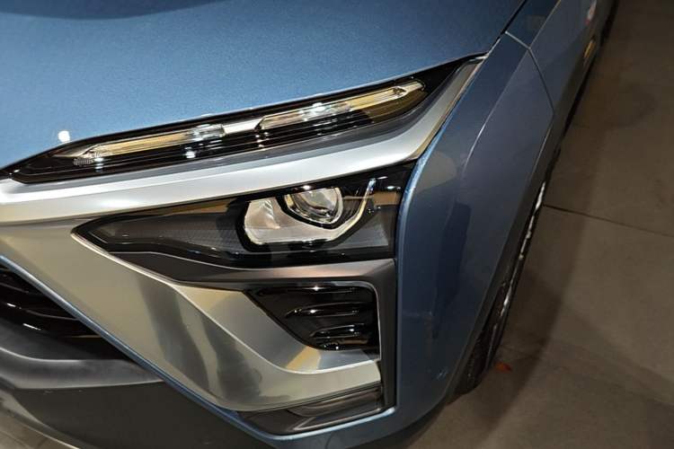 Used Nio ES8 2018 355 km Base Version 7-Seater Edition Left Front Headlight
