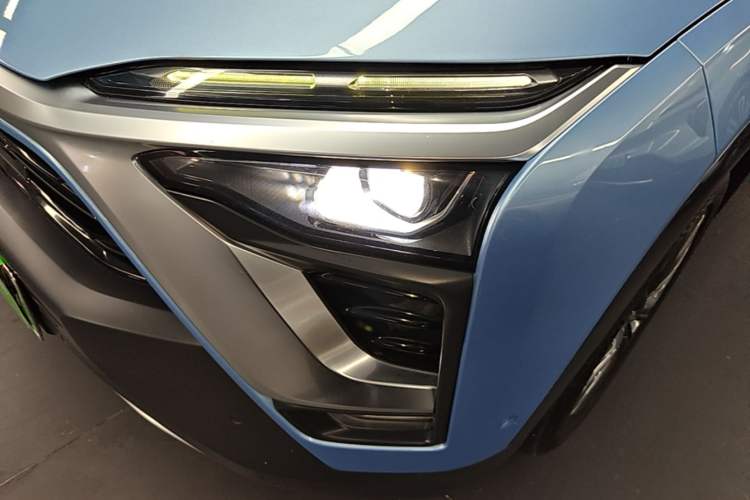 Used Nio ES8 2018 355 km Base Version 7-Seater Edition Left Front Headlight