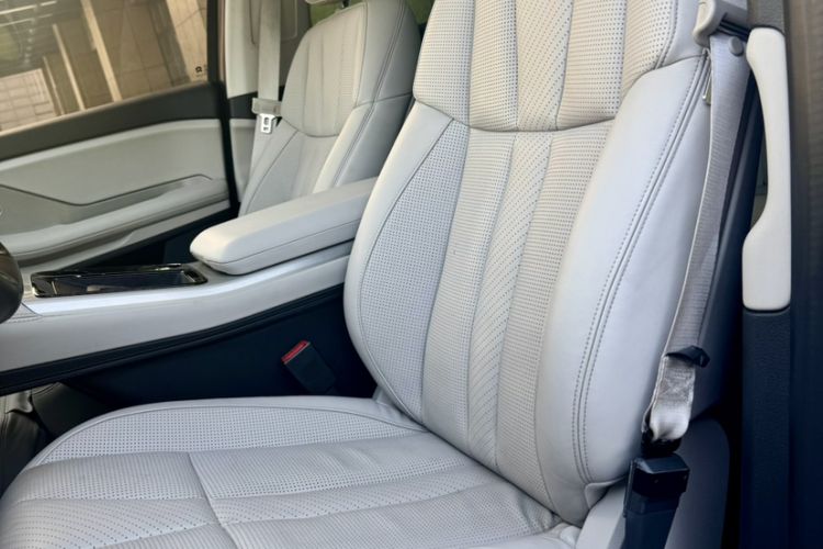 Used Nio ES8 2018 Founder Edition Left Front Seat