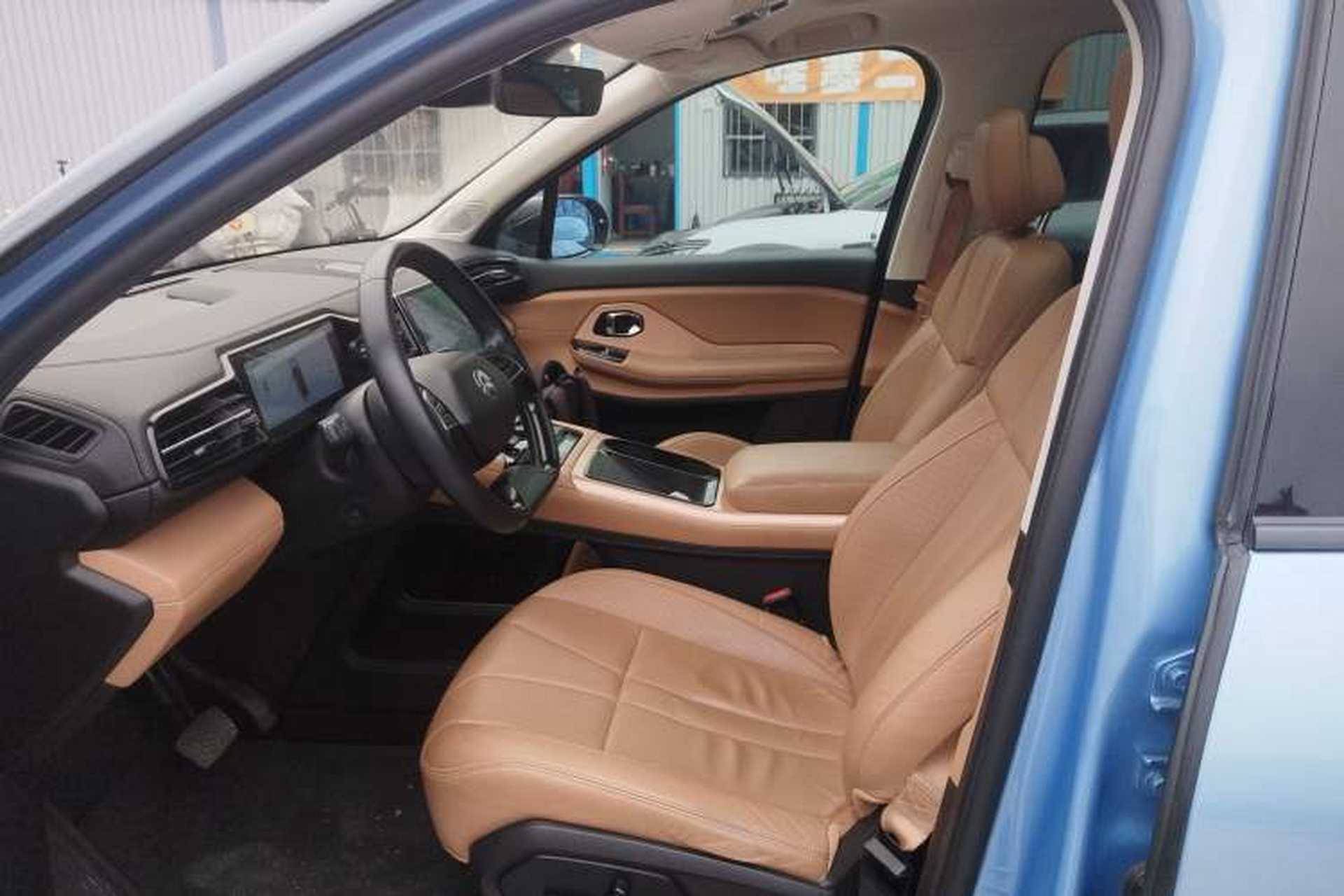 Used Nio ES8 2018 355 km Base Version 7-Seater Edition Left Front Seat