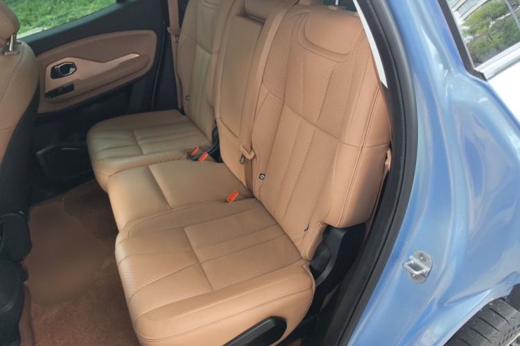 Used Nio ES8 2018 355 km Base Version 7-Seater Edition Left Rear Seat