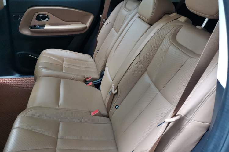 Used Nio ES8 2018 355 km Base Version 7-Seater Edition Left Rear Seat