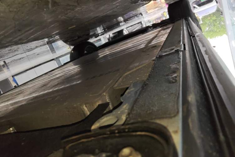 Used Nio ES8 2018 Founder Edition Left Side Sill