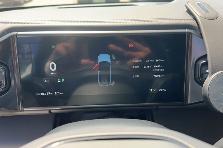 Used Nio ES8 2018 Founder Edition Odometer Close Up