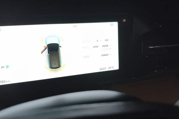 Used Nio ES8 2018 Founder Edition Odometer Close Up