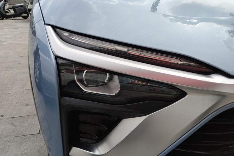 Used Nio ES8 2018 Founder Edition Right Front Headlight